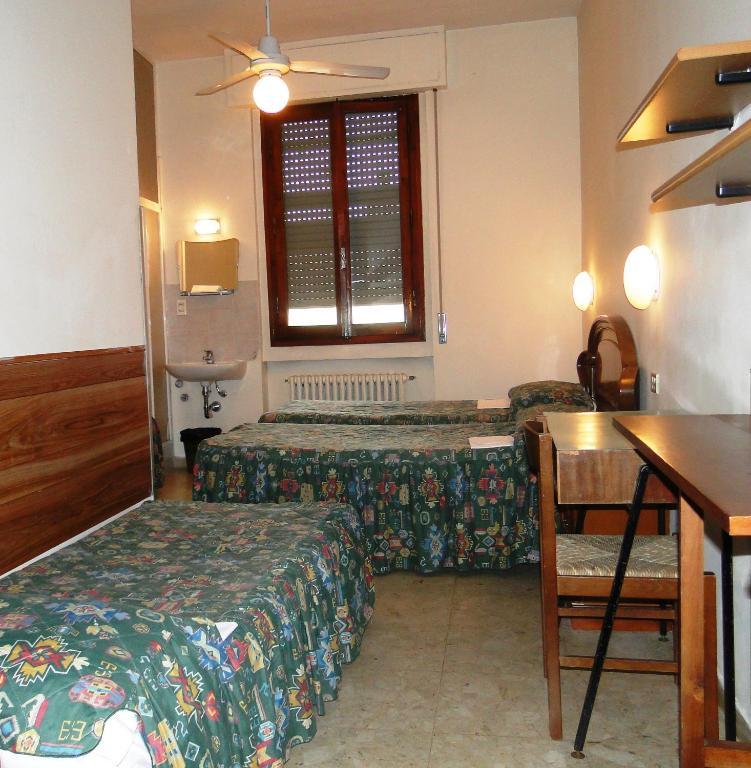 Hotel Ottaviani Florence Bilik gambar